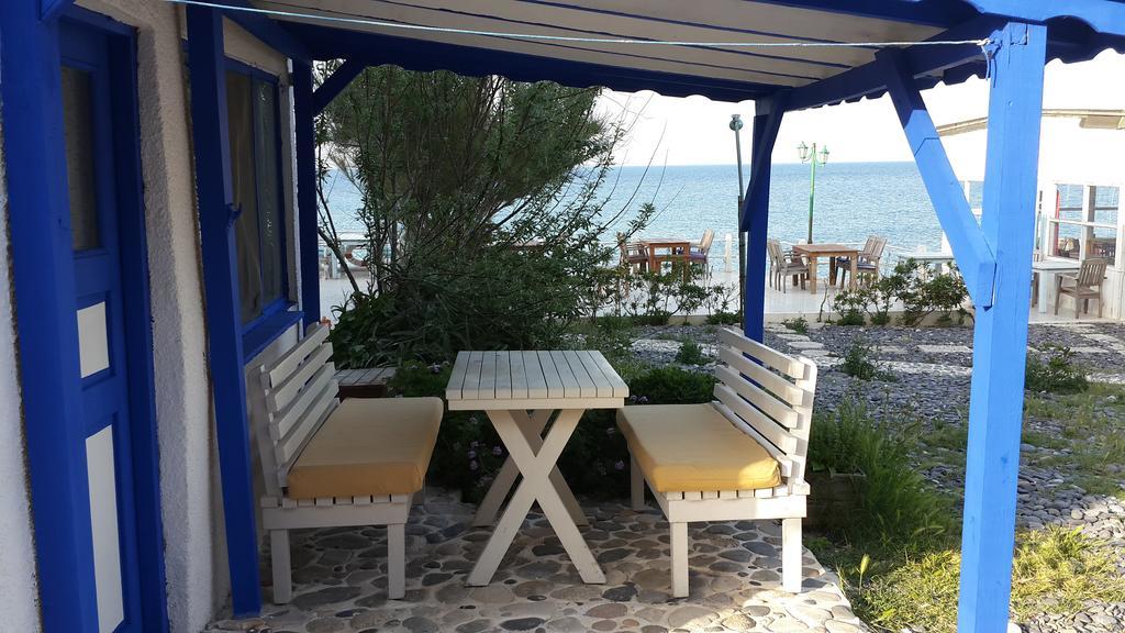 Lipsos Hotel Yeniliman Kültér fotó