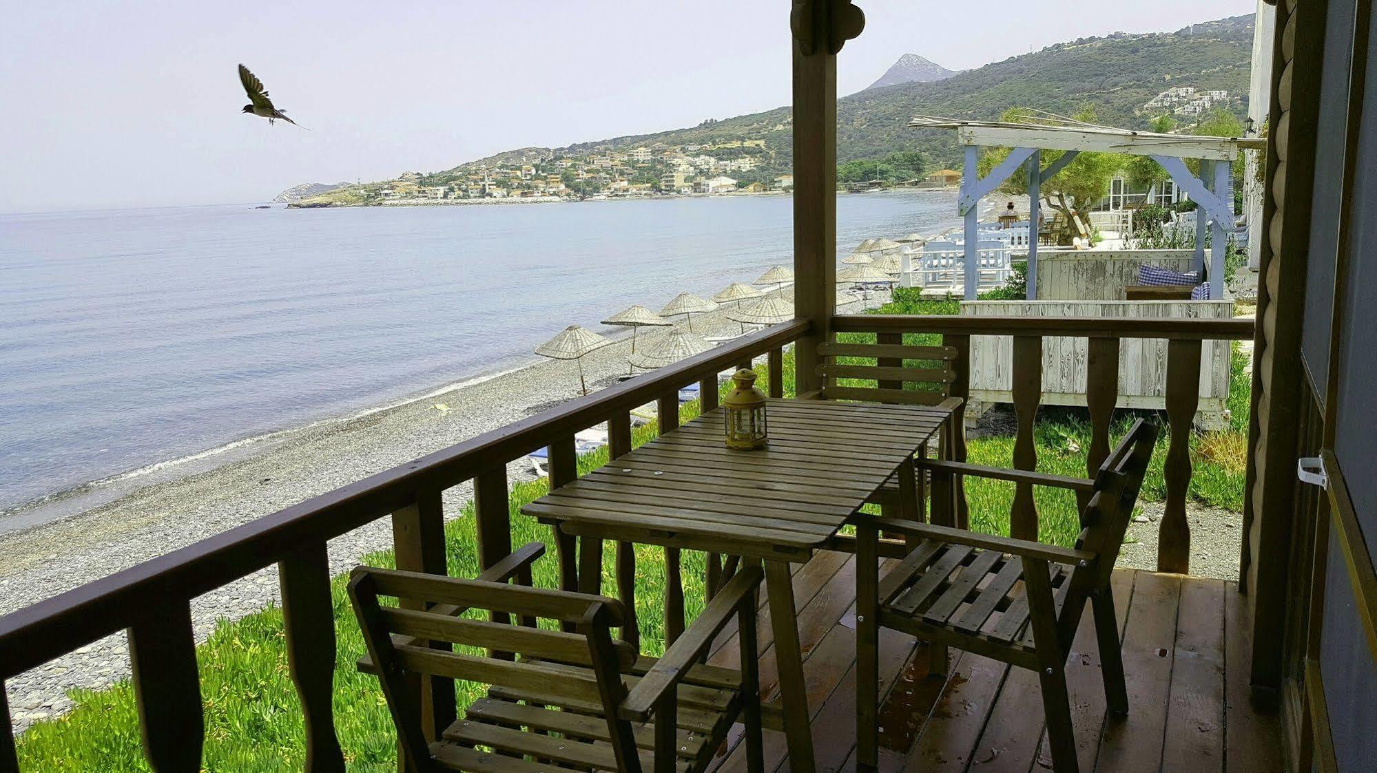 Lipsos Hotel Yeniliman Kültér fotó